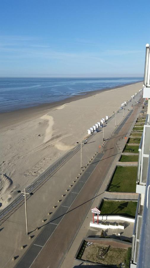 Studio On The Beach With Sea View Middelkerke Dış mekan fotoğraf