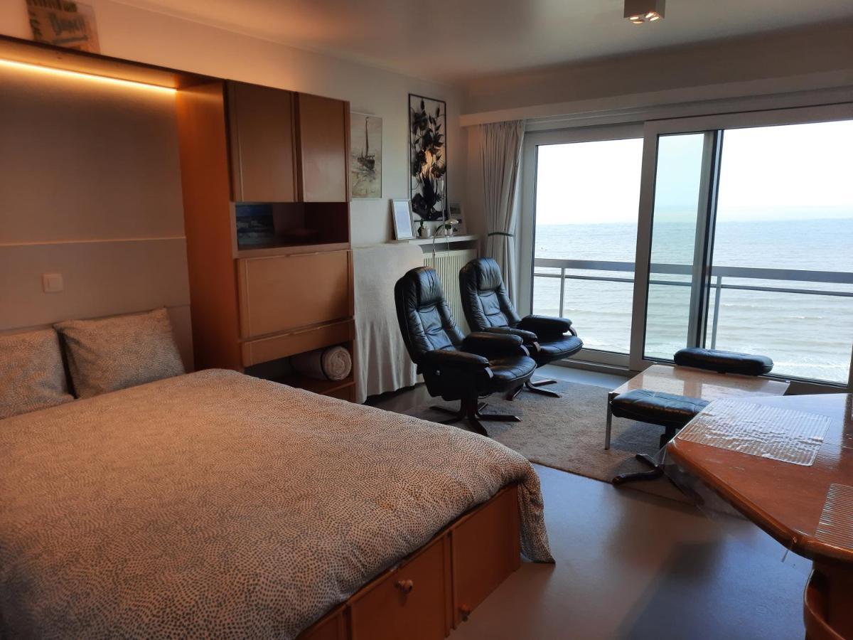 Studio On The Beach With Sea View Middelkerke Dış mekan fotoğraf