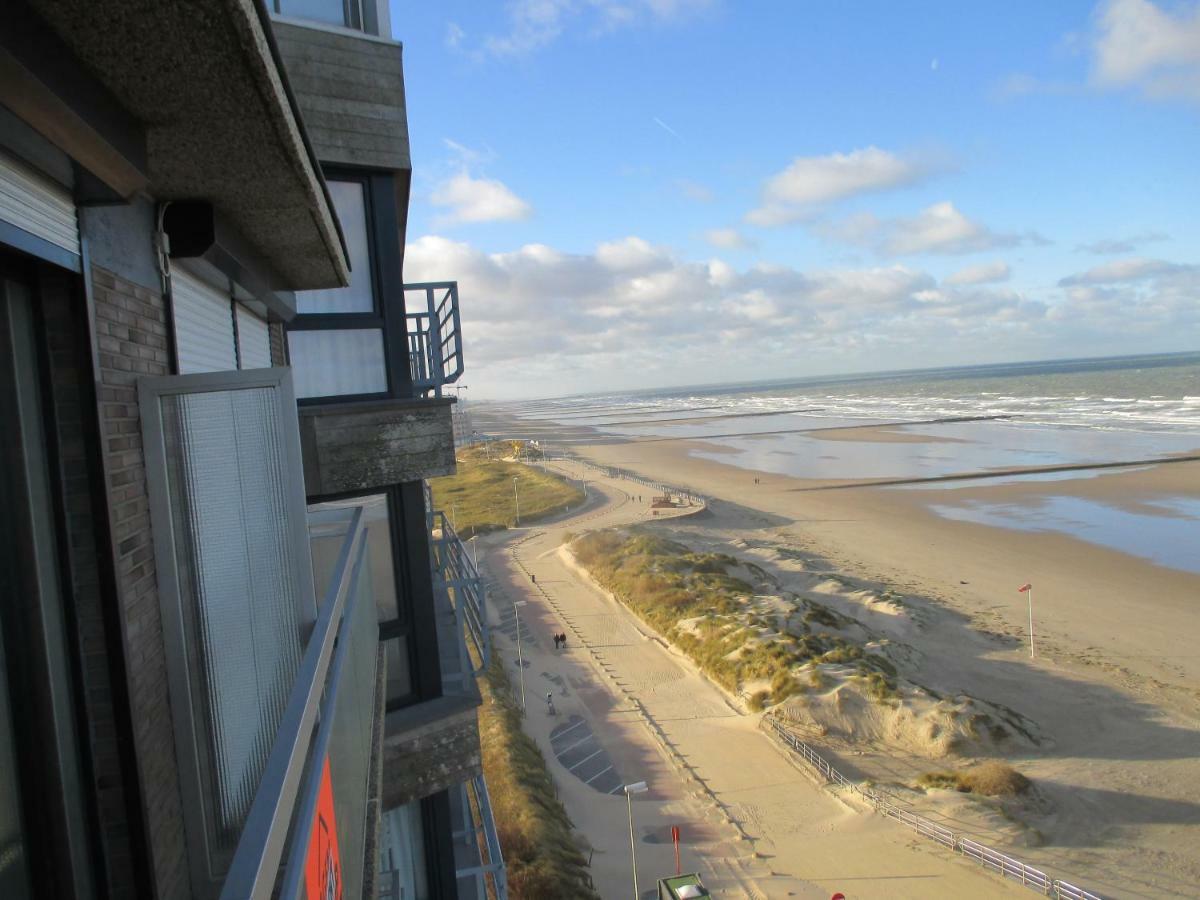 Studio On The Beach With Sea View Middelkerke Dış mekan fotoğraf