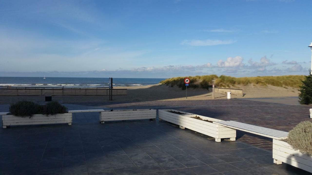Studio On The Beach With Sea View Middelkerke Dış mekan fotoğraf